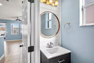 11563 84th St Cir E, Parrish, FL 34219 - Photo 8