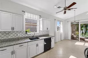 6502 42nd St E, Sarasota, FL 34243 - Photo 12