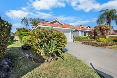 4894 Sabal Lake Circle, Sarasota, FL 34238 - Photo 2