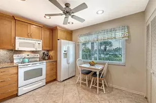 6204 Midnight Pass Rd, Sarasota, FL 34242 - Photo 18