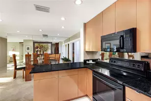 106 49th St, Holmes Beach, FL 34217 - Photo 16