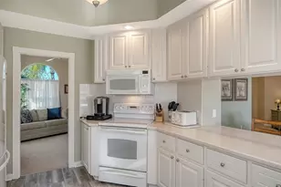 7681 Uliva Way, Sarasota, FL 34238 - Photo 10