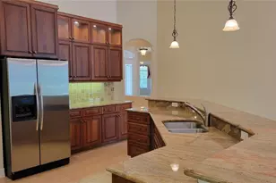 3710 Eagle Hammock Dr, Sarasota, FL 34240 - Photo 8