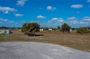7004 Cameo Ct, Labelle, FL 33935 - Photo 8