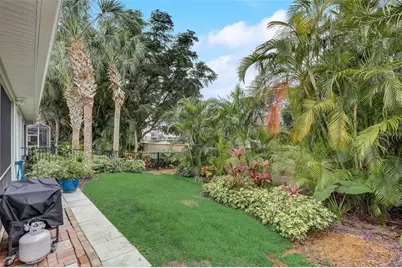 3914 Bridlecrest Lane, Bradenton, FL 34209 - Photo 16