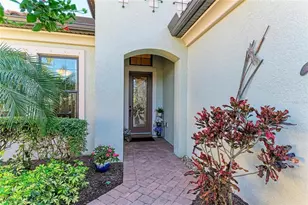 16544 Hillside Cir, Bradenton, FL 34202 - Photo 4