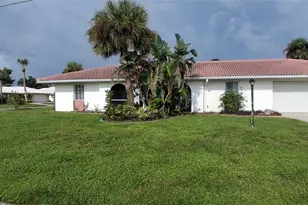 441 Rubens Dr E, Nokomis, FL 34275 - Photo 1