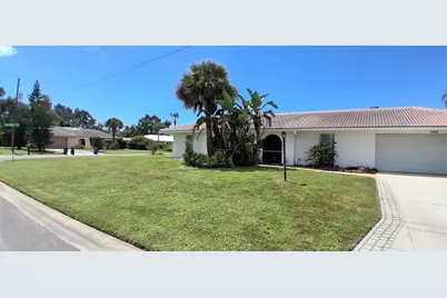 441 Rubens Drive E, Nokomis, FL 34275 - Photo 2