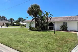 441 Rubens Dr E, Nokomis, FL 34275 - Photo 2
