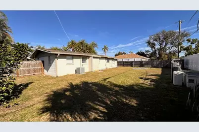 425 Palmetto Drive, Venice, FL 34293 - Photo 28