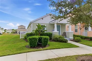 12642 Shimmering Oak Cir, Venice, FL 34293 - Photo 2