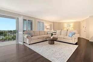 1 Benjamin Franklin Dr, Sarasota, FL 34236 - Photo 8