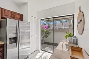 5354 Myrtle Wood, Sarasota, FL 34235 - Photo 10