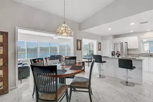 1611 Fairway Oaks Dr, Palmetto, FL 34221 - Photo 8