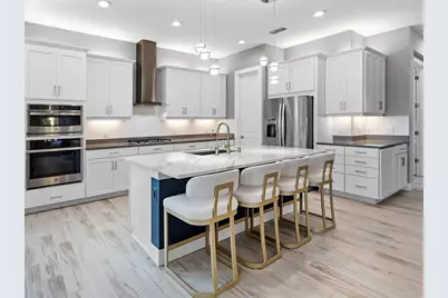 8262 Grande Shores Drive, Sarasota, FL 34240 - Photo 18