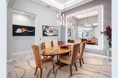 8262 Grande Shores Drive, Sarasota, FL 34240 - Photo 16