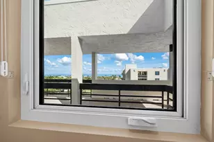 1135 Gulf of Mexico Dr, Longboat Key, FL 34228 - Photo 8