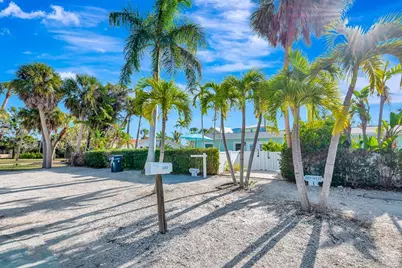 207 75th Street #E, Bradenton Beach, FL 34217 - Photo 50