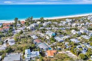 207 75th St, Bradenton Beach, FL 34217 - Photo 44