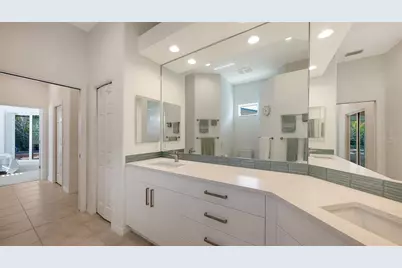 4704 Sweetmeadow Circle, Sarasota, FL 34238 - Photo 22