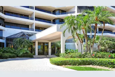 545 Sanctuary Drive #B605, Longboat Key, FL 34228 - Photo 2