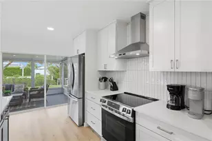 509 Buena Vista Dr, Nokomis, FL 34275 - Photo 10