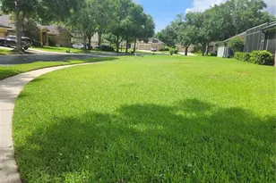 3833 Emerald Estates Cir, Apopka, FL 32703 - Photo 2