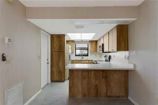 2615 66th St Cir W, Bradenton, FL 34209 - Photo 4