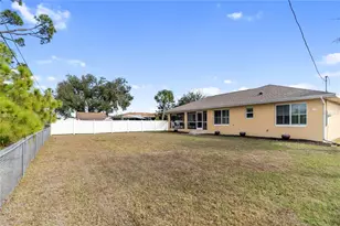 750 Kellstadt Street NW, Port Charlotte, FL 33952 - Photo 28