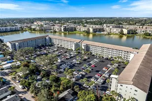 3404 Lake Bayshore Dr, Bradenton, FL 34205 - Photo 38