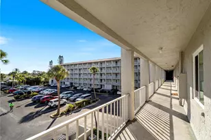 3404 Lake Bayshore Dr, Bradenton, FL 34205 - Photo 2