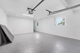 121 Sandhurst Dr, Venice, FL 34293 - Photo 22