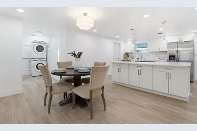 121 Sandhurst Drive, Venice, FL 34293 - Photo 6