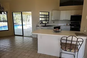 8432 Palm Lakes Ct, Sarasota, FL 34243 - Photo 6