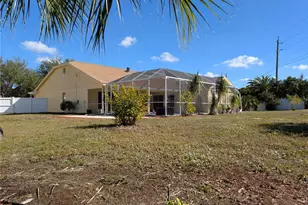 8432 Palm Lakes Ct, Sarasota, FL 34243 - Photo 24