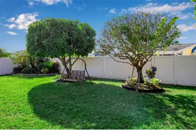 1014 63rd St W, Bradenton, FL 34209 - Photo 10