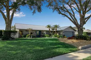 1014 63rd St W, Bradenton, FL 34209 - Photo 4