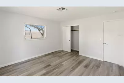 6226 Camphor Avenue, Sarasota, FL 34231 - Photo 14