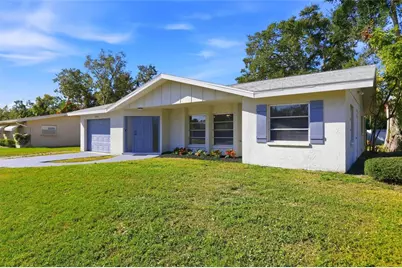 6226 Camphor Avenue, Sarasota, FL 34231 - Photo 2