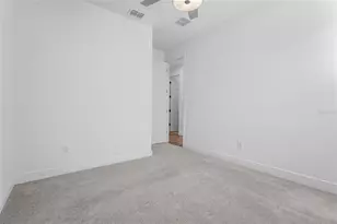 7322 34th Ct E, Sarasota, FL 34243 - Photo 36