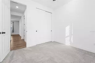 7322 34th Ct E, Sarasota, FL 34243 - Photo 32