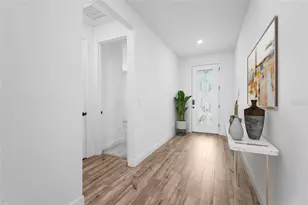 7322 34th Ct E, Sarasota, FL 34243 - Photo 12