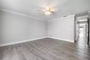 3333 Ramblewood Pl, Sarasota, FL 34237 - Photo 10