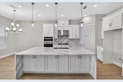 7657 Moonbeam Avenue, Sarasota, FL 34241 - Photo 2