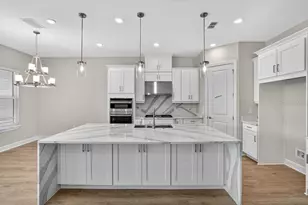 7657 Moonbeam Ave, Sarasota, FL 34241 - Photo 2