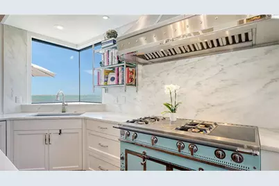 340 Gulf Of Mexico Drive #136, Longboat Key, FL 34228 - Photo 10