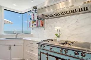 340 Gulf of Mexico Dr, Longboat Key, FL 34228 - Photo 10