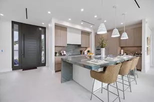 590 De Narvaez Dr, Longboat Key, FL 34228 - Photo 10