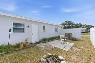 2227 Montclair Dr, Sarasota, FL 34231 - Photo 38