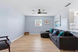 2227 Montclair Dr, Sarasota, FL 34231 - Photo 28
